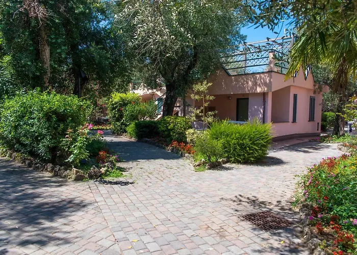 Parco Pisacane Aparthotel